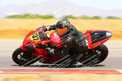 media/Apr-30-2023-CRA (Sun) [[020fcf5d43]]/Race 3-1000 Amateur Supersport/